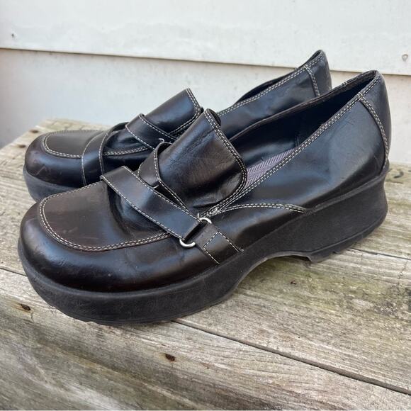 Vintage 90s Y2K LEI Brown Chunky Platform Clogs Faux Strap - Picture 3 of 9